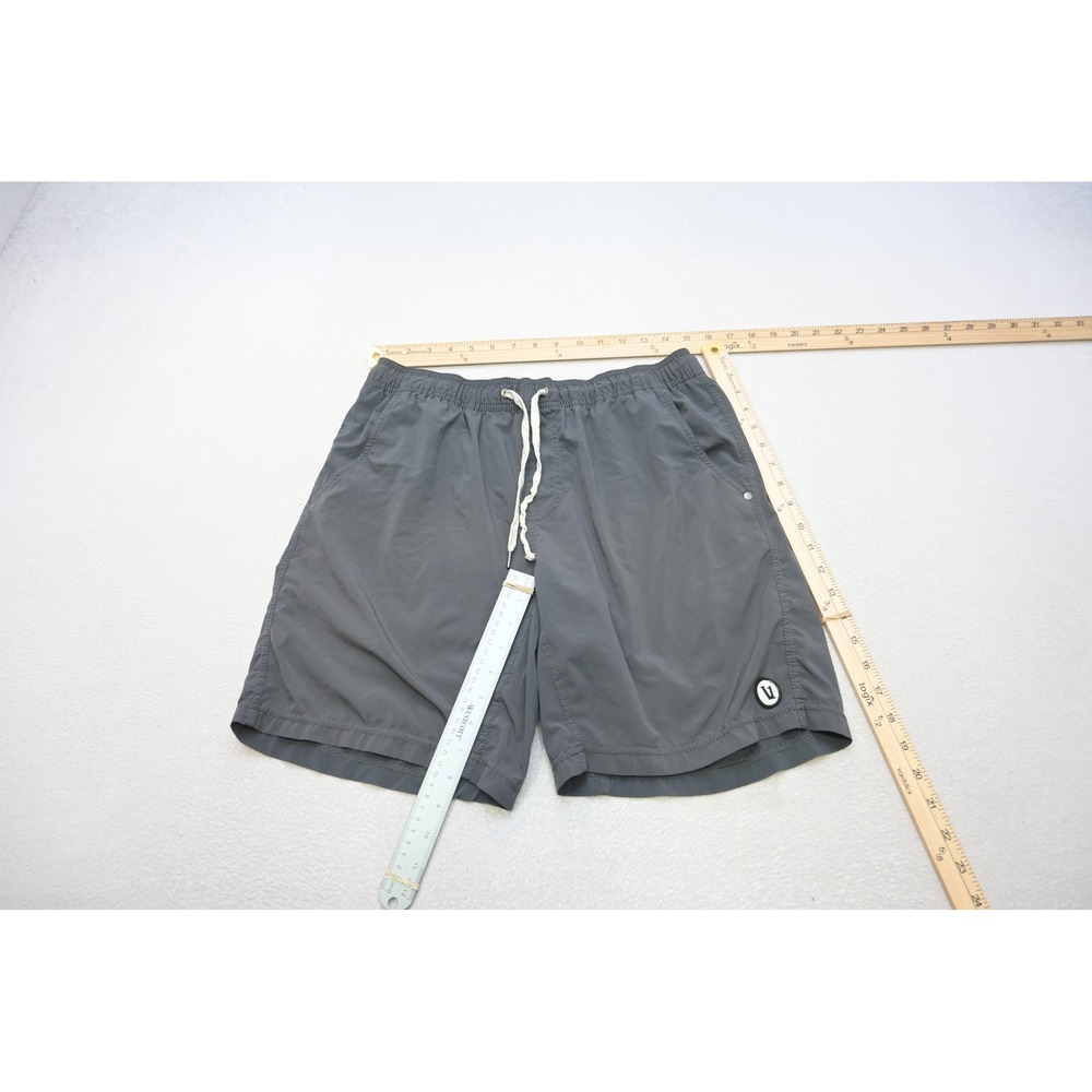 Vuori Kore Shorts Gym Men Large Gray Athletic Lined Drawstring Excellent